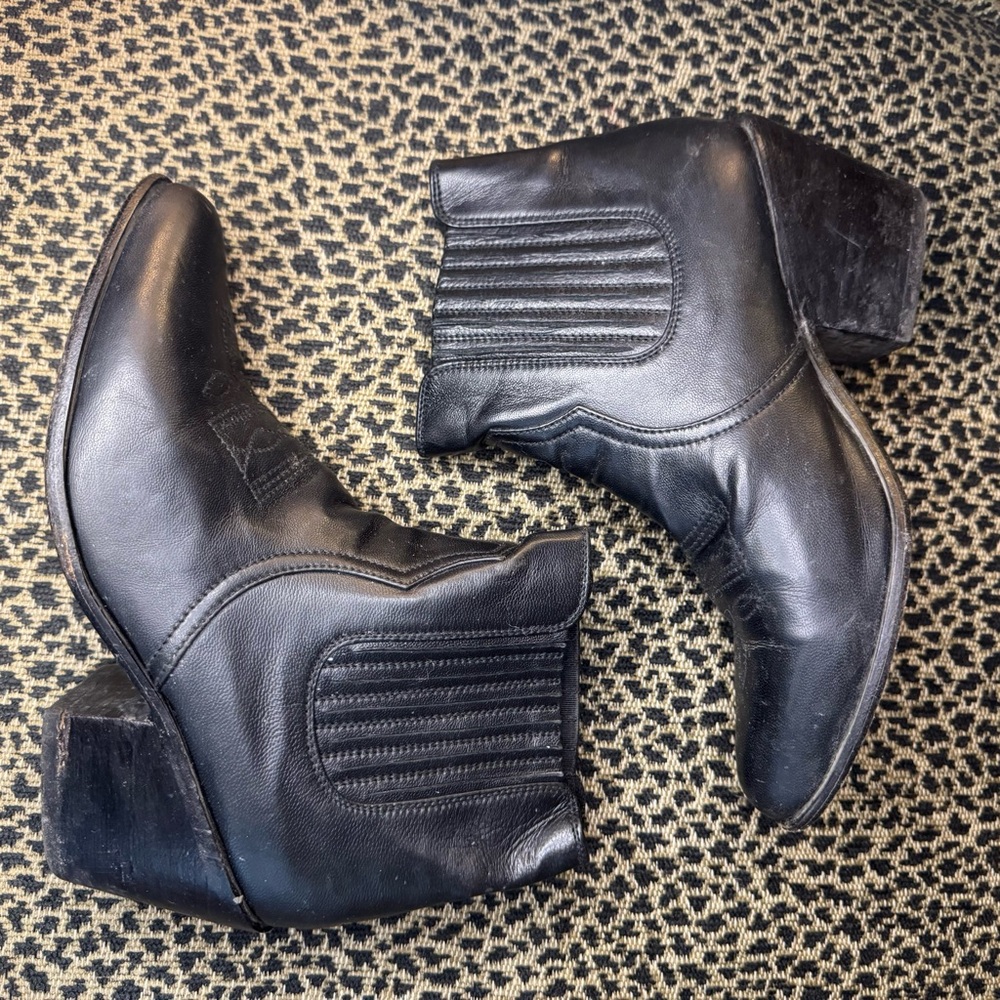 Wandering Coyote Black Ankle Cowboy Boots Size 6.5